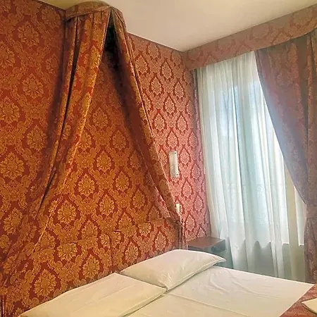 Hotel Canada