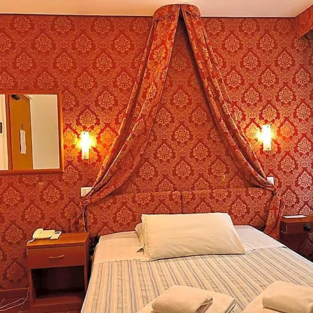Hotel Canada