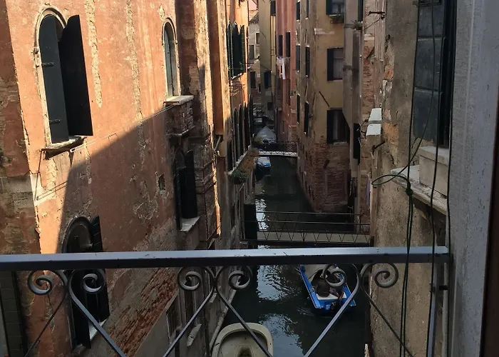 Canada Hotel Venecia