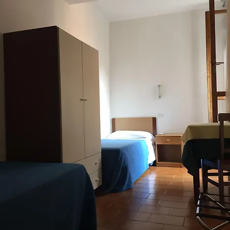 加拿大酒店 酒店 2*