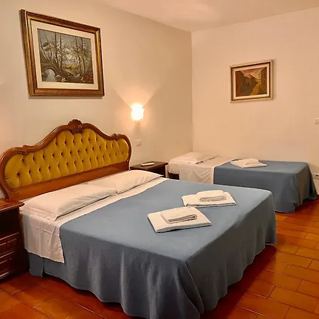 加拿大酒店 酒店 2*